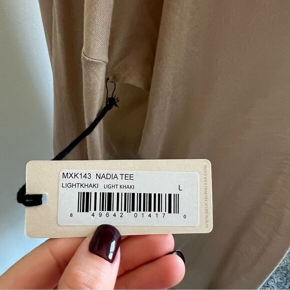 Brochu Walker Nadia Long Sleeve Silk Tee NEW Size Large in Tan - Picture 5 of 10